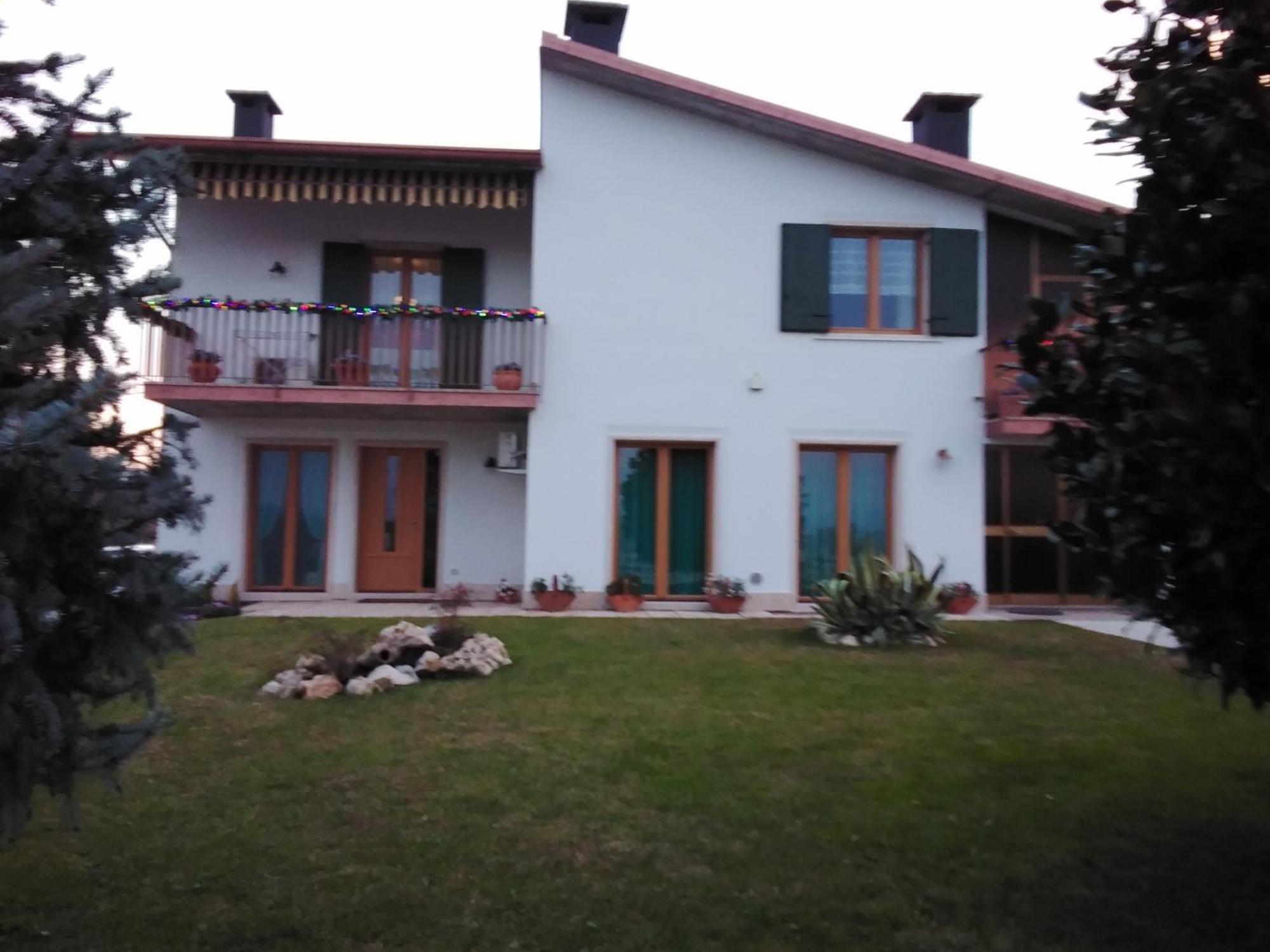 B&B Carmen Biondani Пескантина Екстериор снимка