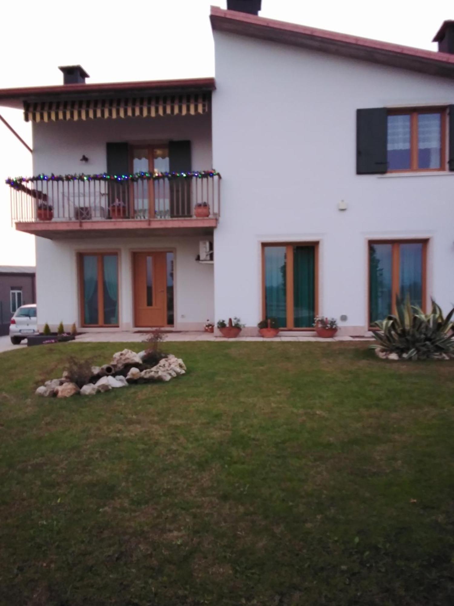 B&B Carmen Biondani Пескантина Екстериор снимка
